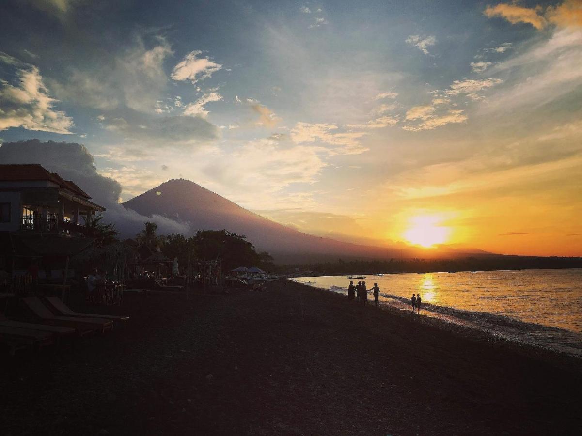 Black Sand Hostel Amed 外观 照片