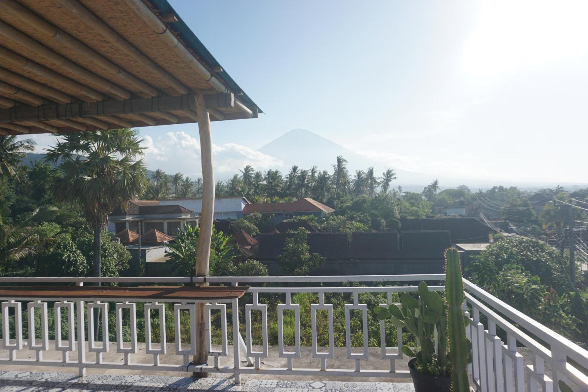 Black Sand Hostel Amed 外观 照片