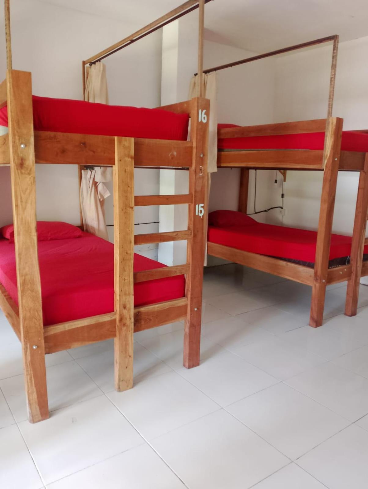 Black Sand Hostel Amed 外观 照片